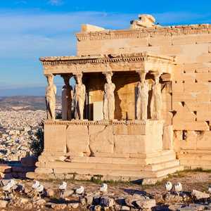 Discover Athens with hop-on hop-off bus tours – Tailored sightseeing in 2026 Explore Athens at your own speed with hop-on hop-off bus tours – Panoramic views, audio guides, and unlimited stops in 2026